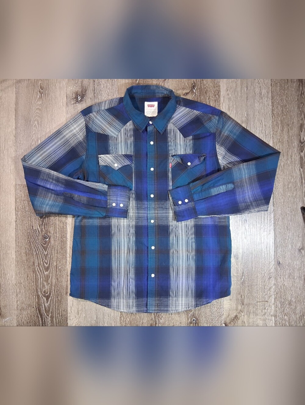 Levi's Blue Plaid Long-Sleeve Button Down Shirt Large Red Tab